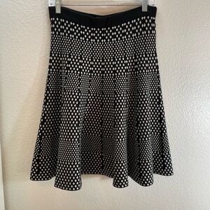 Grace Elements Diamonds Spotted Thick Rayon Fabric Knee Length Skirt Size Small